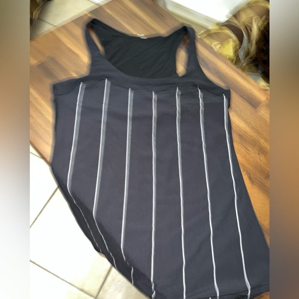 Lululemon Black Racerback Tank Top Womens Size Medium